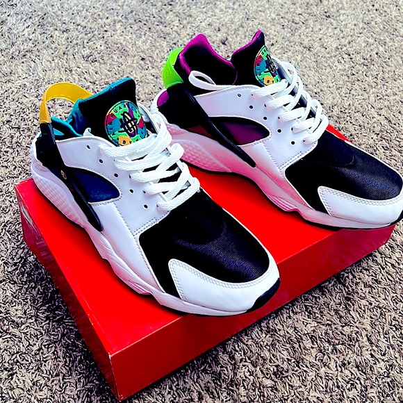 Nike Other - Nike Air Huarache